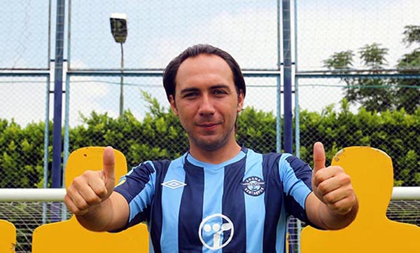 Adana Demirspor'da kaleci Oğuz ile yollar ayrıldı