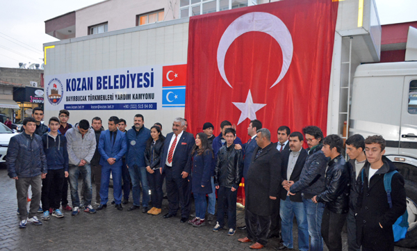 Bayırbucak Türkmenlerine Kozan'dan Yardım Kamyonu