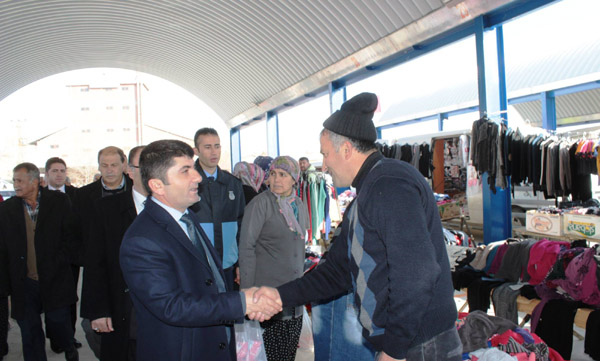 Tufanbeyli'ye Kapalı Semt Pazarı