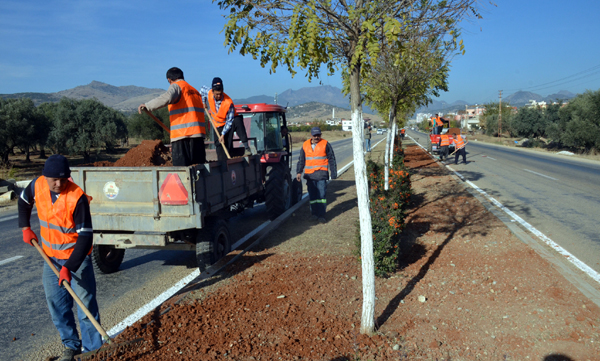 Çevre Yolunda Peyzaj Çalışması