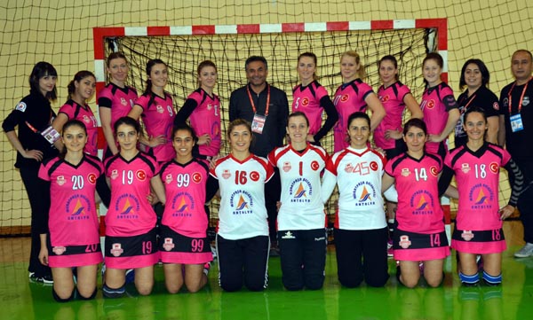 Hentbol Grup Müsabakaları Başladı