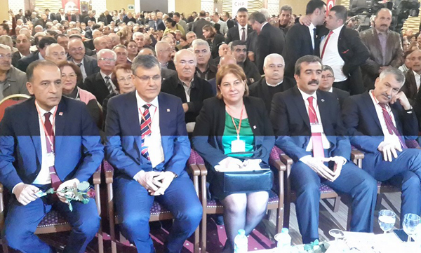 CHP Adana İl Kongresi'nde olay çıktı