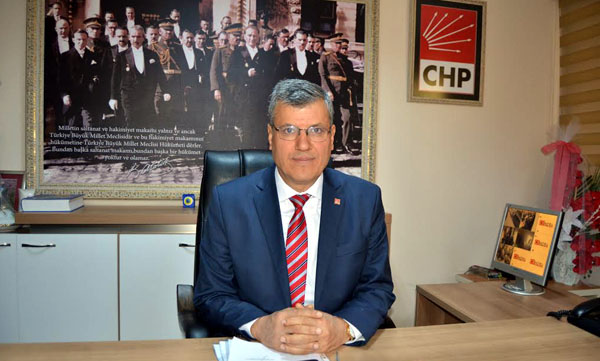 Ayhan Barut, O Koltukta