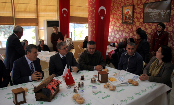 CHP İl Yönetimi şehit aileleriyle buluştu