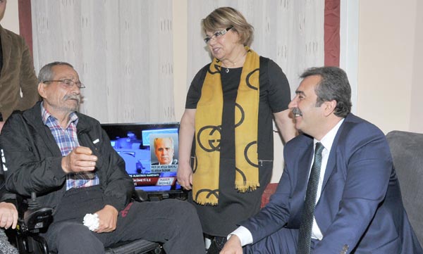 Mesut Mertcan'a Akülü Araç