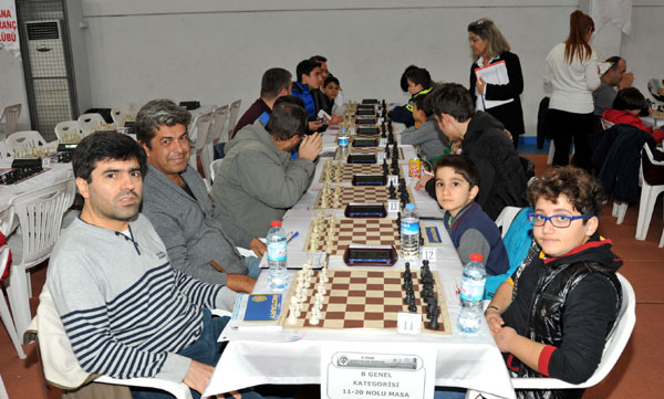 Adana'da Satranç Turnuvası