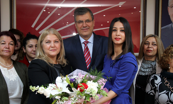 CHP İl Kadın Kollarında devir teslim