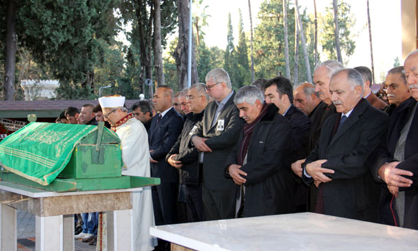 Mustafa Kıvanç, Toprağa Verildi