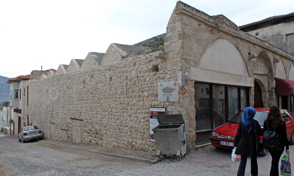 Asırlık Bedestene Sahip Çıkıldı