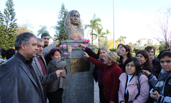 CHPli kadınlar Zübeyde Hanımı unutmadı

