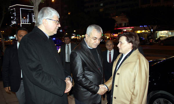 Bakan Sarı'dan Kıvanç Ailesine Taziye Ziyareti