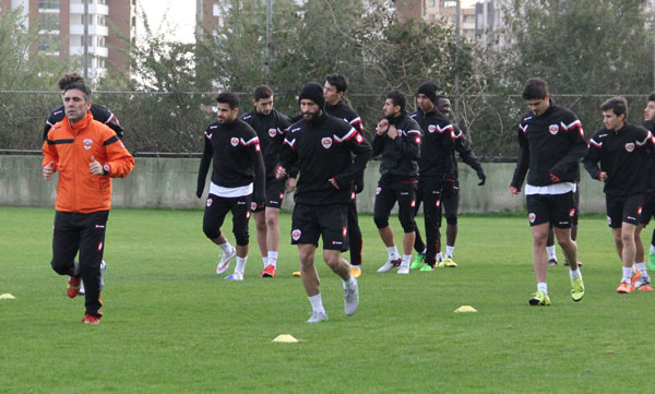 Adanaspor seri peşinde