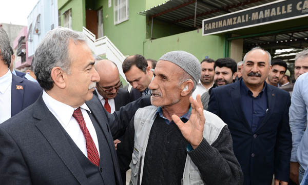 Vali Büyük, Sarıhamzalı Mahallesinde Vatandaşlarla Buluştu