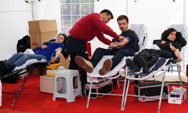 Çukurova Üniversitesinde Kan Bağışı Kampanyası