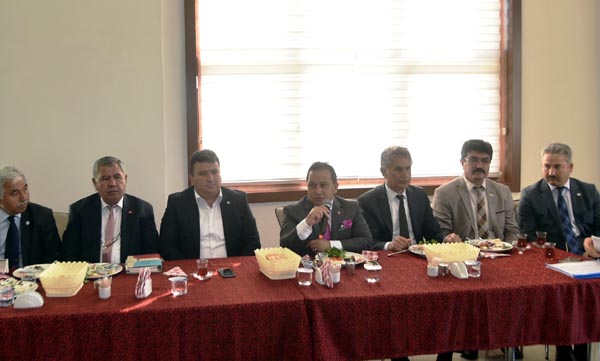 Uludağ, muhtarları dinledi