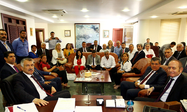 Hamzaçebi'den CHP'li belediyelere ziyaret