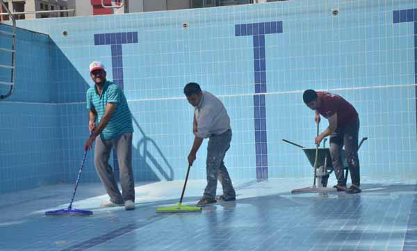 Yüzme havuzları hizmete giriyor