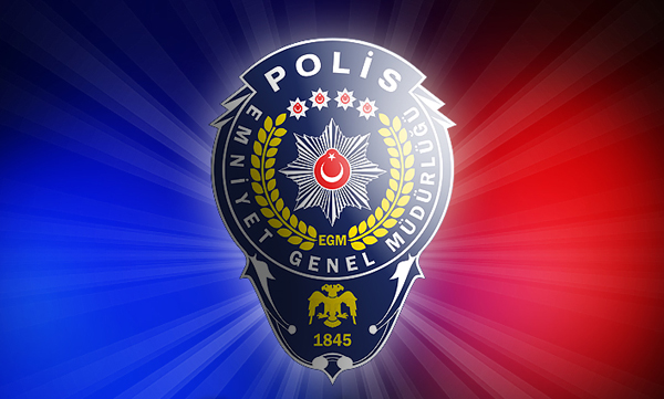 Emniyet'te 462 Müdür ve Amire Tenzil-i Rütbe