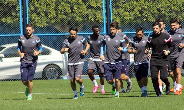 Adana Demirspor Avantaj Peşinde