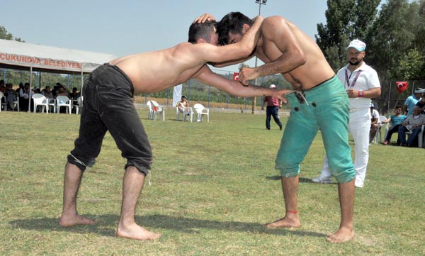 Salbaş Karakucak Güreşleri'nin 15'incisi yapıldı