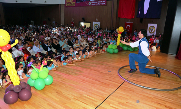 Yüreğir'de Kukla Şenliği