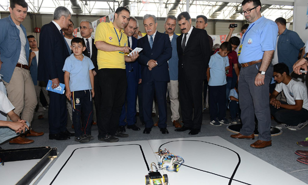 TÜBİTAK 4007 Adana Bilim Şenliği Başladı