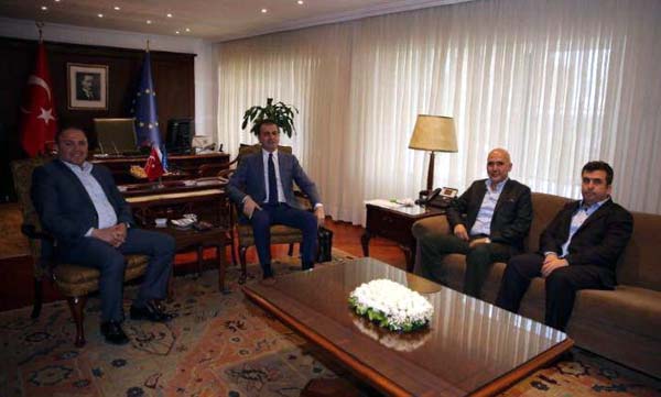 Adana Demirspordan Bakan Çelike ziyaret
