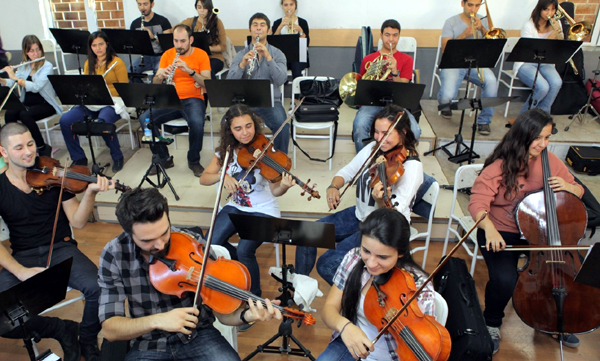 Ç.Ü. Devlet Konservatuvarı Yeni Yeteneklerini Arıyor 