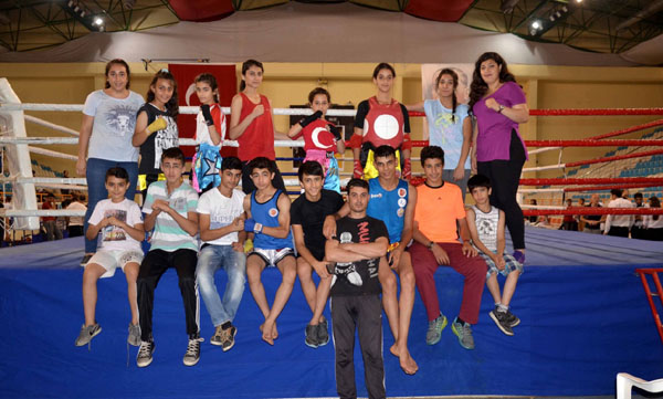 Muay Thai Turnuvası'nda şampiyon Adana