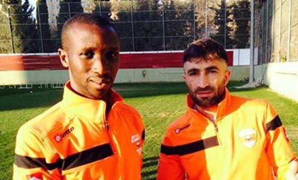 Nduka İsviçre ekibi Will 1900 ile anlaştı