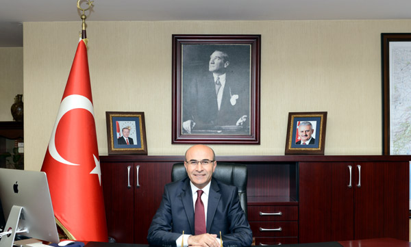 Vali Demirtaş, Babalara yılın her günü saygı gösterilmeli''