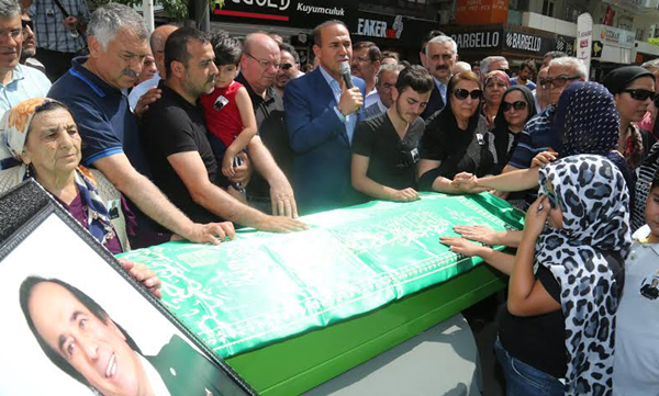 Mesut Eray, toprağa verildi