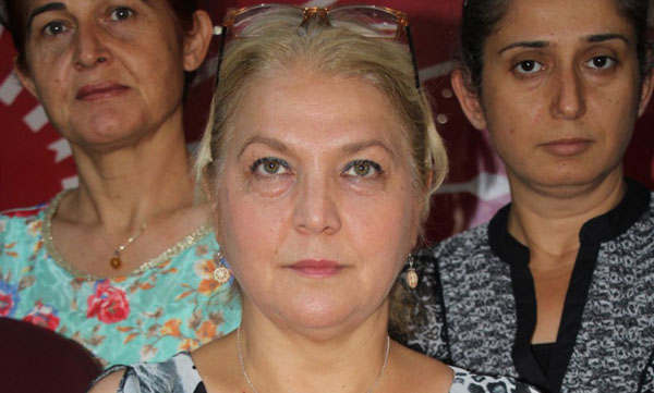 ''Müftülere nikah kıyma yetkisi çocuk gelinleri artıracak