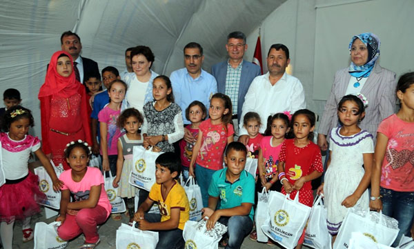 Çadırkent'te bayram sevincini paylaştılar