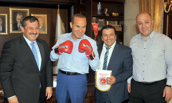 Adanalı Kick Boksçular başarıdan başarıya koşuyor 