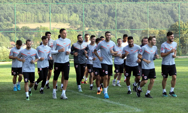 Adanasporun üçüncü etap kampı Bolu Abantta başladı