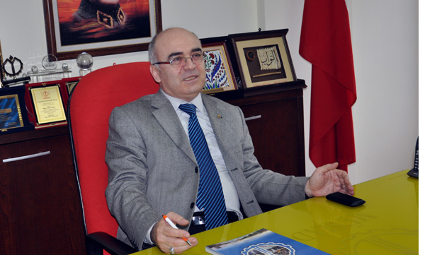 ''Standard and Poor's Türkiye'nin değil, kendi notunu düşürdü''