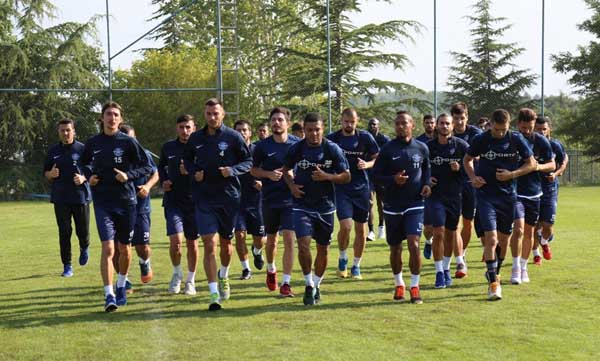 Adana Demirspor kaldığı yerden devam ediyor 