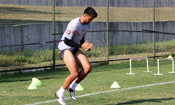 Emre Uğur, bir ay sahalardan uzak kalacak