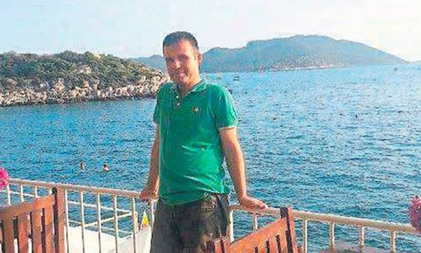 FETÖ savcısı sahte kimlikle yakalandı