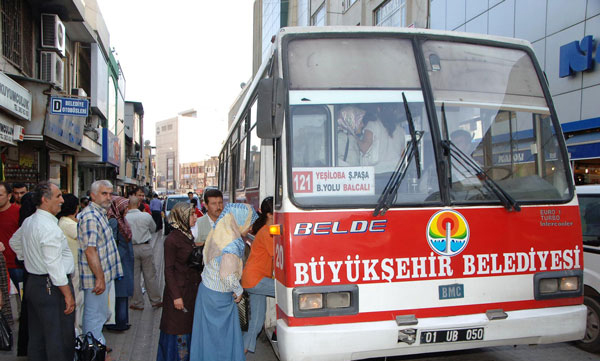 Adanada 7 Ağustos pazar günü belediye otobüsleri ücretsiz