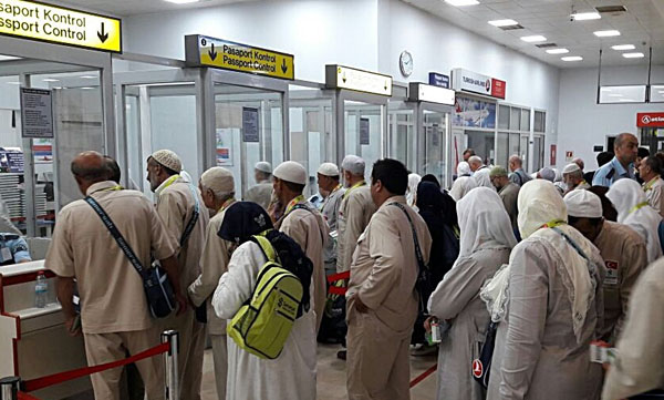 Adanadan ilk hac kafilesi yola çıktı