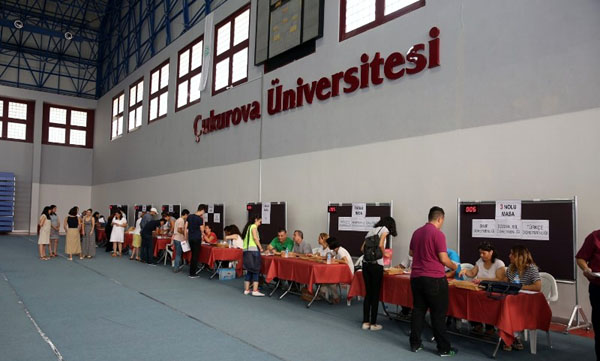 Çukurova Üniversitesinde İlk Kayıt Heyecanı