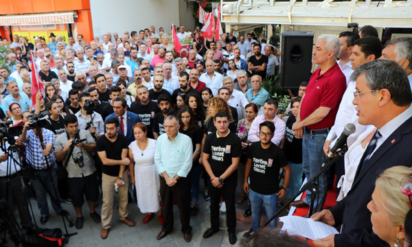 Ayhan Barut, Korkmuyoruz, sinmiyoruz, yılmıyoruz