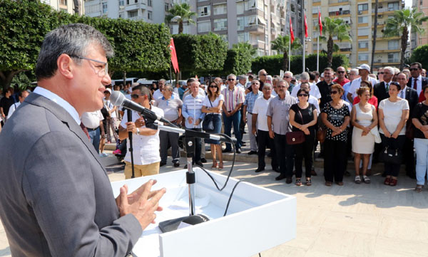 Karanlık günlerden Atatürkün ışıklı yolunu izleyerek çıkacağız