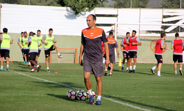 Jurcic takımın başında ilk antrenmanına çıktı