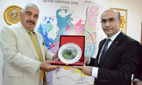 Vali Demirtaş, Kozan'da