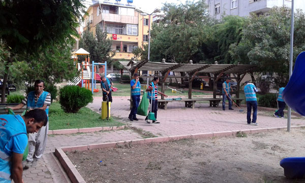 Çukurovanın park ve bahçe temizliği hükümlülere emanet