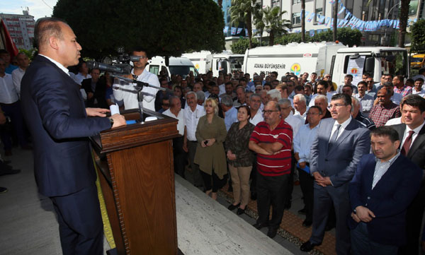 Sözlü: ''Adananın geleceğini kimseye peşkeş çekmeyiz''
