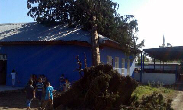 Okul kapalı öğrenciler mağdur!